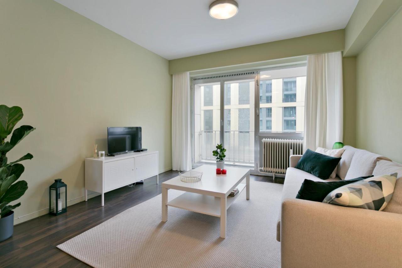 Studio In City Center With Terrace, Netflix - Wifi Antwerpen Bagian luar foto
