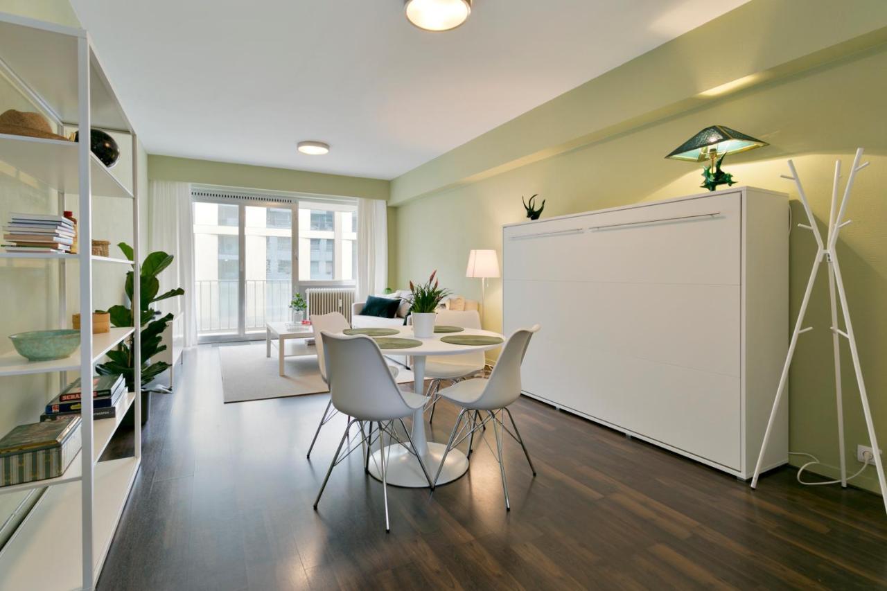 Studio In City Center With Terrace, Netflix - Wifi Antwerpen Bagian luar foto